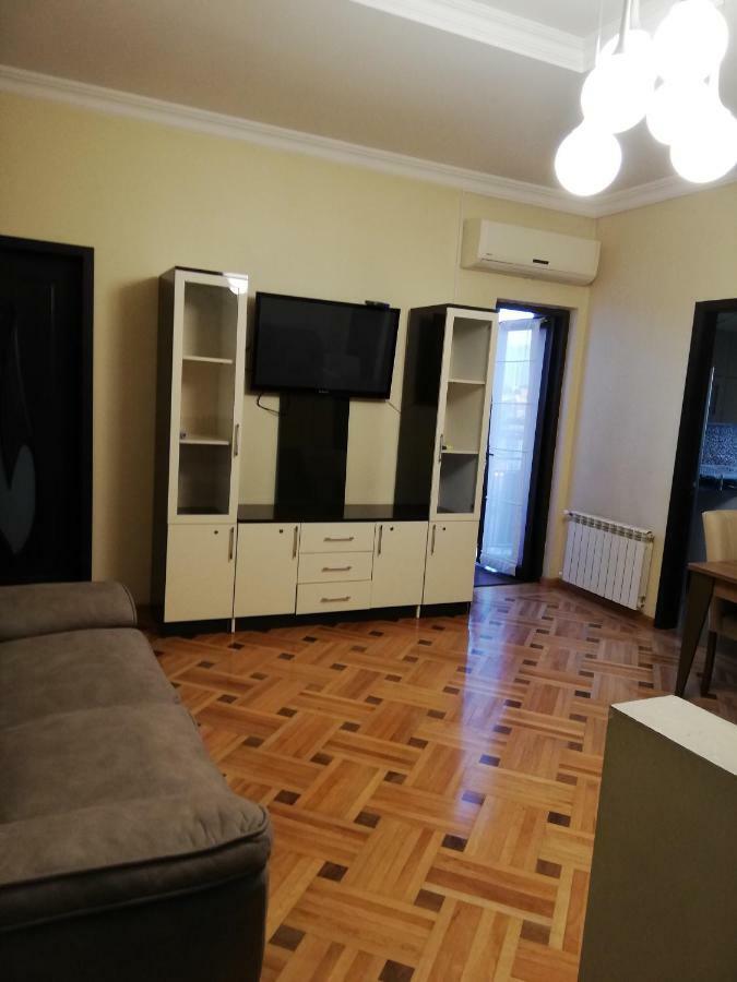 Gagu'S Apartment Μπατούμι Εξωτερικό φωτογραφία