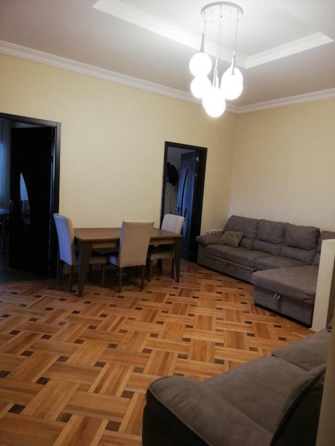 Gagu'S Apartment Μπατούμι Εξωτερικό φωτογραφία