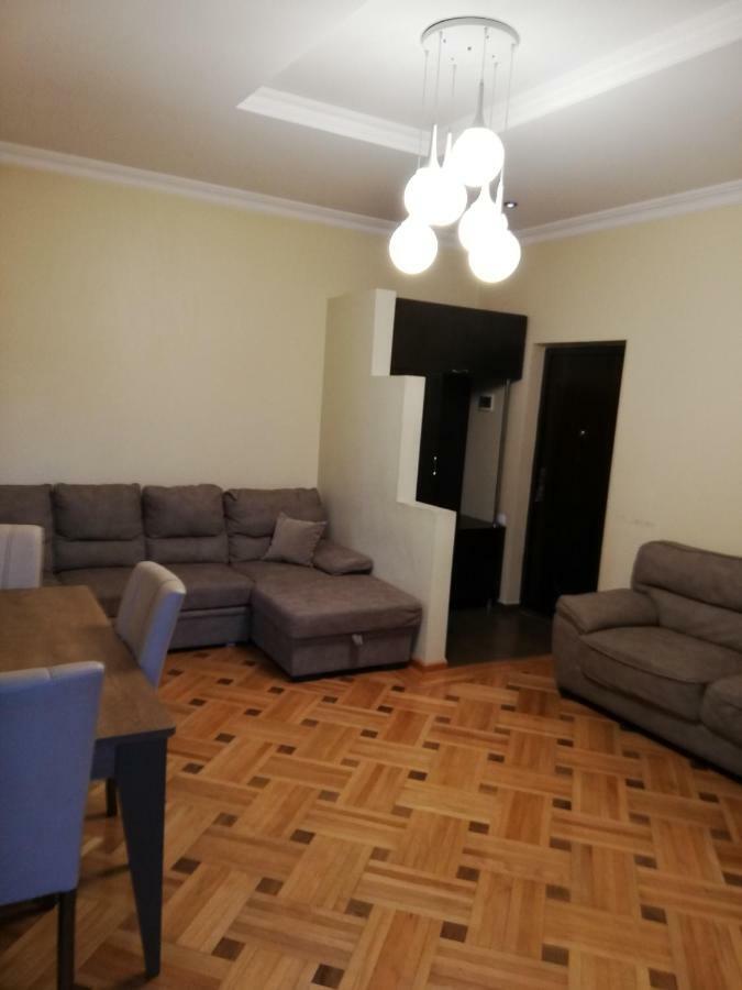 Gagu'S Apartment Μπατούμι Εξωτερικό φωτογραφία